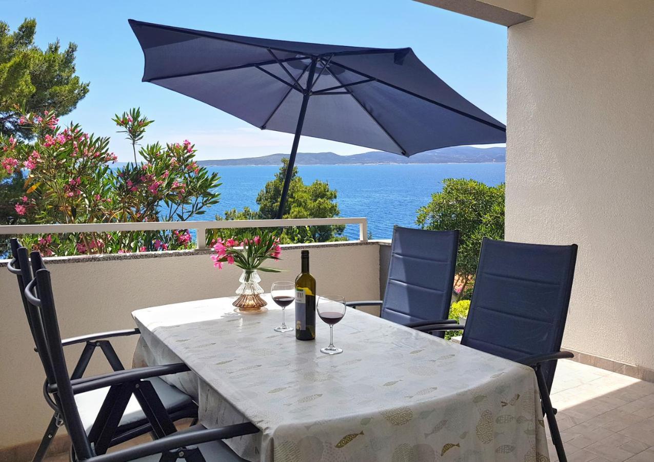 Villa Skalinada With Sea View Брела Экстерьер фото
