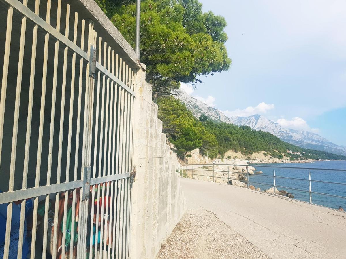 Villa Skalinada With Sea View Брела Экстерьер фото