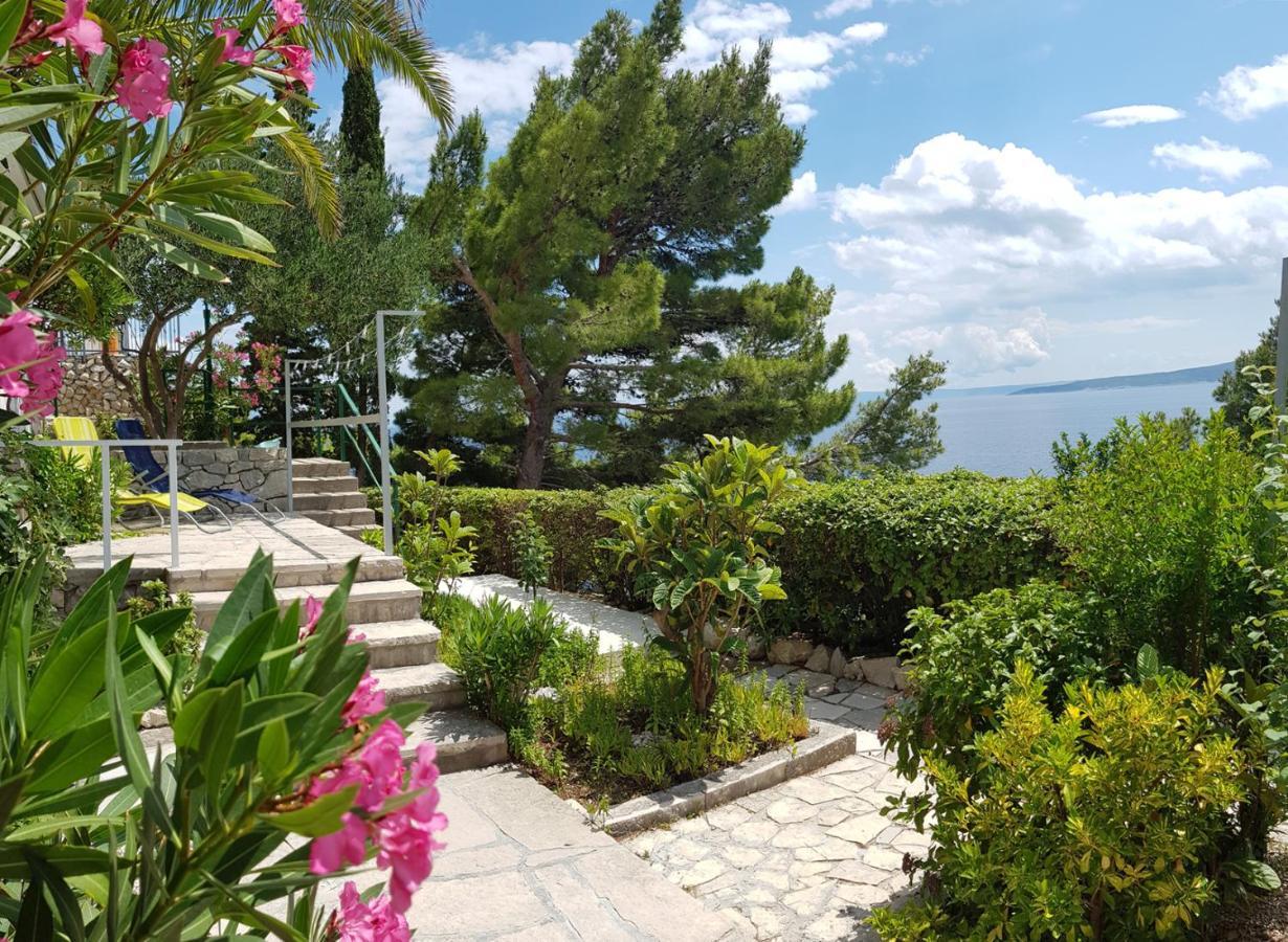 Villa Skalinada With Sea View Брела Экстерьер фото
